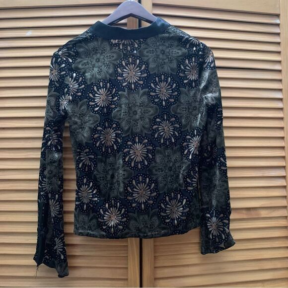 Vintage New York City Design Co. Top Small - Picture 4 of 7